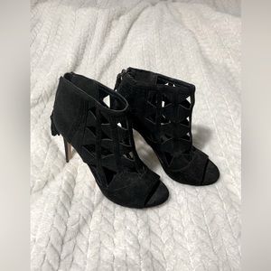 XOXO Women’s Black Stiletto Booties Size 7